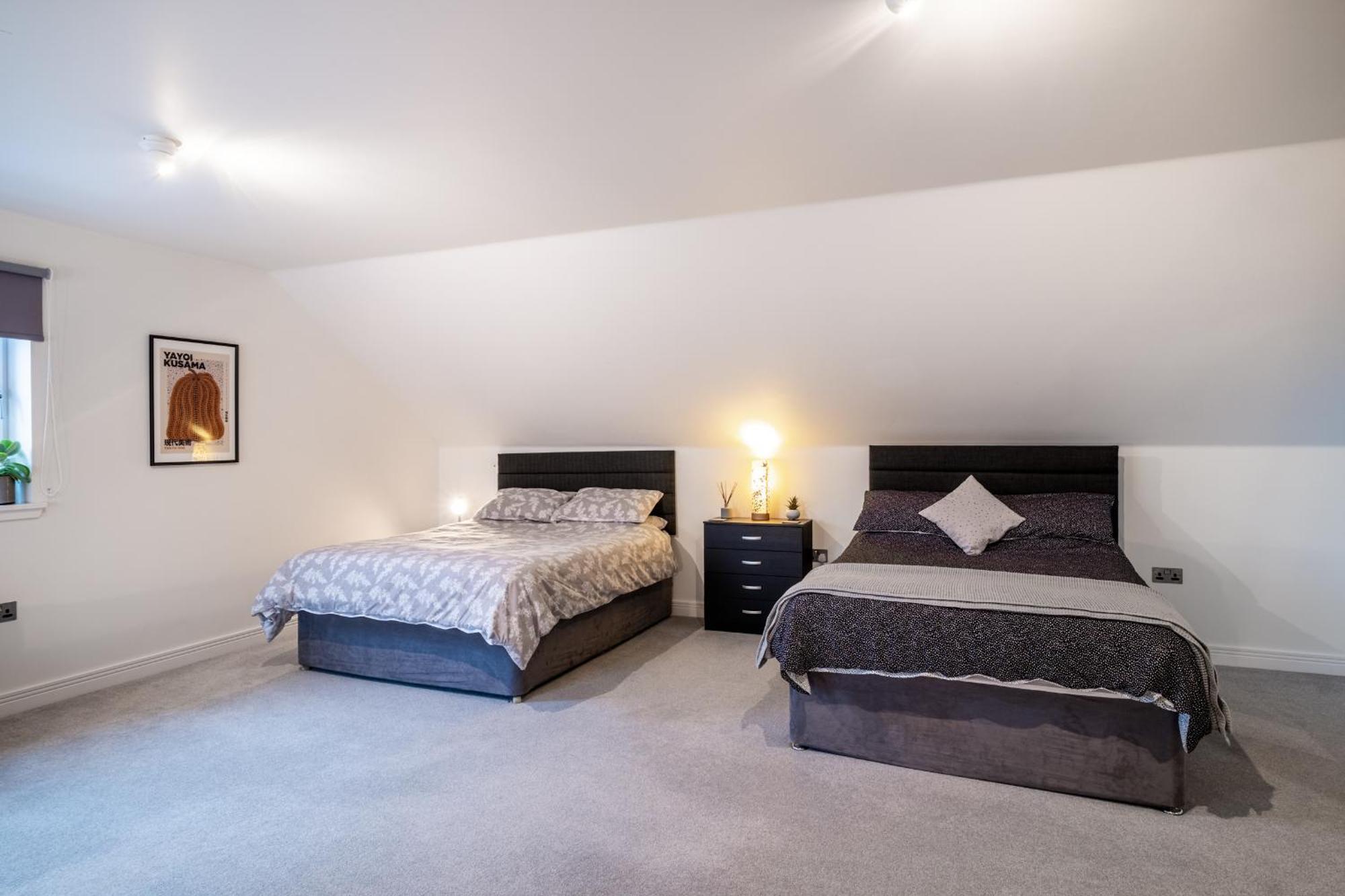Villa Modern House With Hot Tub, Perfect Night Away! Huntly Esterno foto